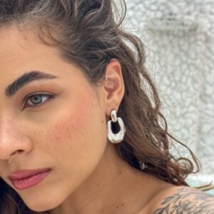 Brinco Elos Liso Prateado ou Dourado / Semijoia / MF Joias - Imagem 2