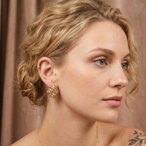 Brinco Garra Dourado / Semijoa / MF Joias - Imagem 2