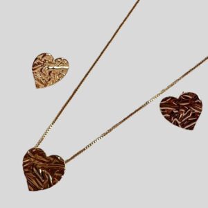 Conjunto Coração Detalhado Liso Dourado / Semijoia / MF Joias - Imagem 1