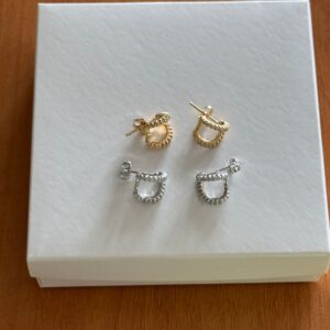 Brinco Cravejado / Semijoia / MF Joias - Imagem 4