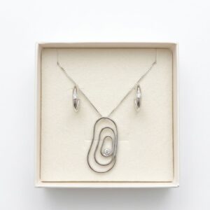 Conjunto Orgânico Liso Prateado C/ Pedra Zircônia / Semijoia / MF Joias - Imagem 3